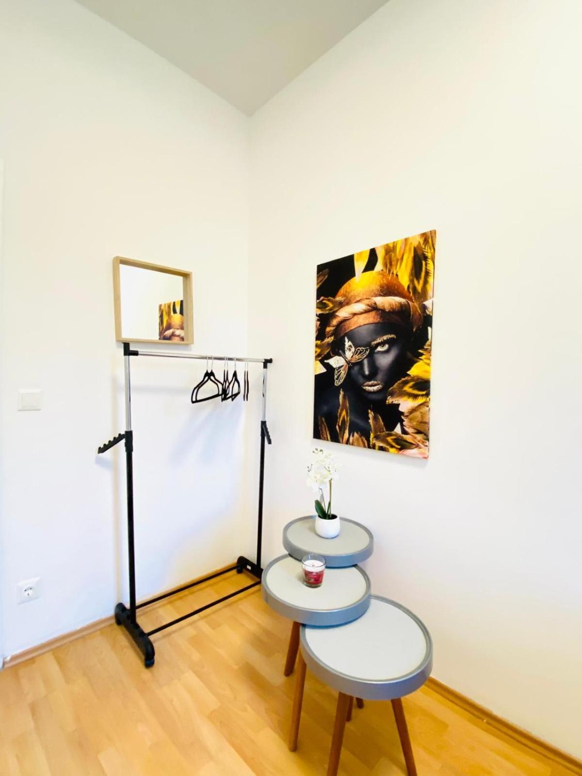 Bright 5br Shared W Great Transport Link Appartement Vienne