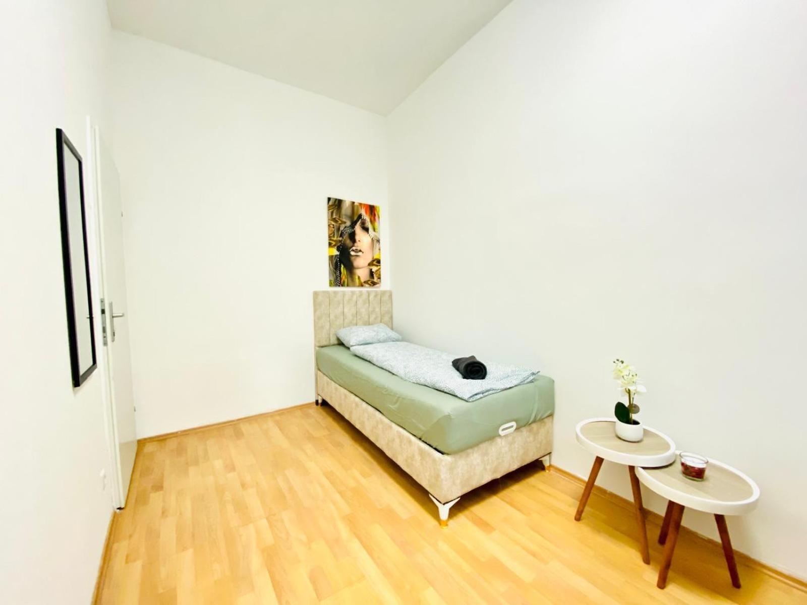 Bright 5br Shared W Great Transport Link * Viena