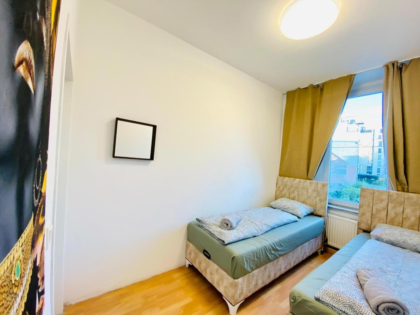 Bright 5br Shared W Great Transport Link Viena